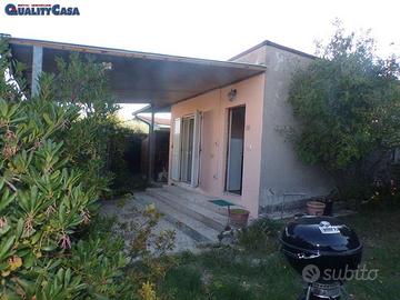 CASA A SCHIERA A MONTEMARCIANO