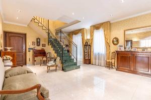 Appartamento quadrilocale in via Lauso