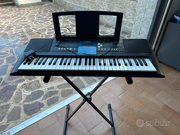 Pianola Yamaha psr e333 nera