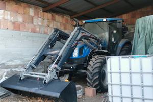Trattore new holland
