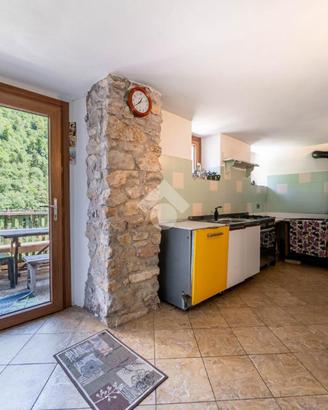CASA DI CORTE A SELVA DI PROGNO