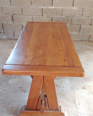 Tavolino in legno massello