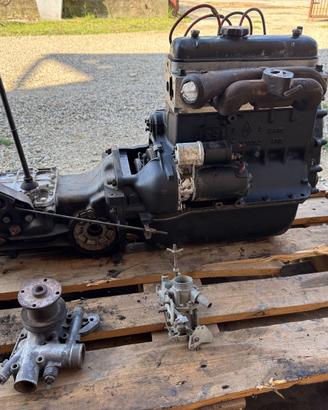 Motore Renault 4 850 funzionante