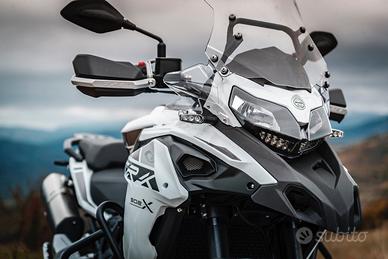 Benelli TRK 502X (2023)- Solo 14.200 Km -Accessori