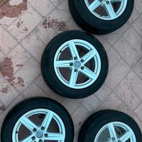 Cerchi in lega + gomme Audi A3 – Set completo