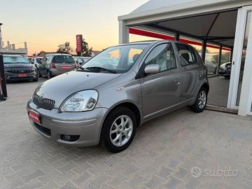Toyota Yaris 1.4 D-4D 5 porte Sol OK NEOPATENTATI