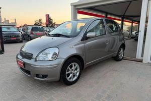 Toyota Yaris 1.4 D-4D 5 porte Sol OK NEOPATENTATI