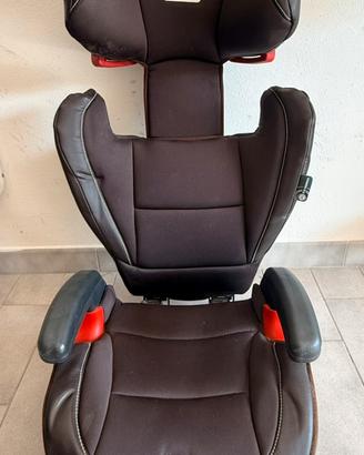 Seggiolino per auto PegPerego e alzatina safety