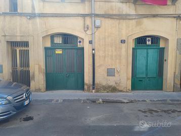 Appartamento più garage con ammezzati