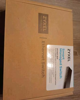 ZYXEL GS1900-8HP SWITCH GESTITO Rev B2 8 x 10/100/