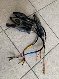 Frecce led con relè incorporato