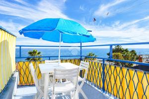 4 LOCALI A RIVA LIGURE