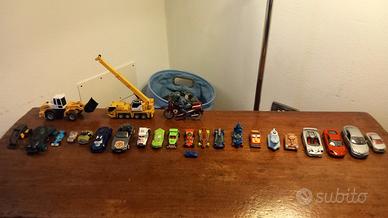 Macchinine giocattolo