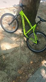 B'Twin Rockrider 340