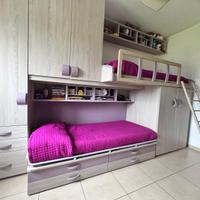 Cameretta a ponte con letto a castello