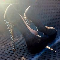 scarpe tacco borchiato,  trasgressive!