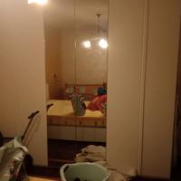 Camera da letto con mobile a 6 ante bianca