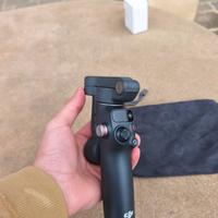 DJI Osmo Mobile 7P pari al nuovo