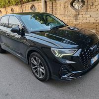 Audi Q3 Sportback Identity Black  TDI km originali