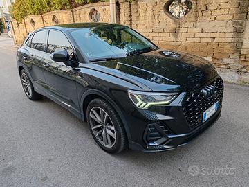 Audi Q3 Sportback Identity Black  TDI km originali