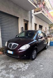 LANCIA Y
