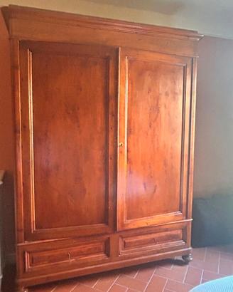 Armadio Antico a 2 Ante Legno Massello e Cassetti