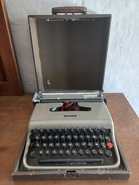 macchina da scrivere Olivetti lettera 22