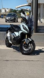 Honda xadv 750
