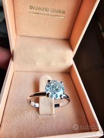 Anello - Oro bianco - Diamante Naturale 1,5 ct.