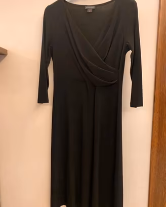 Abito Midi Nero a Portafoglio – Manica 3/4