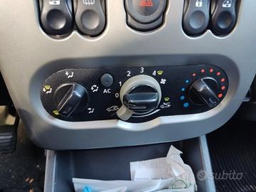 Comandi riscaldamento DACIA SANDERO del 2012