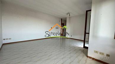 TRE LOCALI + BOX DOPPIO