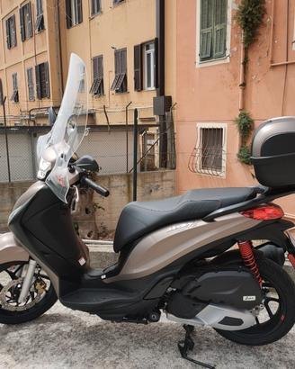 scooter Piaggio Medley S125