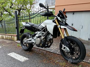 Aprilia Dorsoduro 750 2011 35.000 km