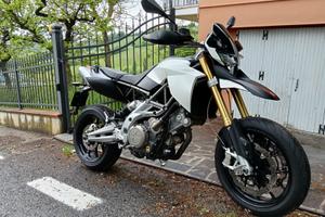 Aprilia Dorsoduro 750 2011 35.000 km