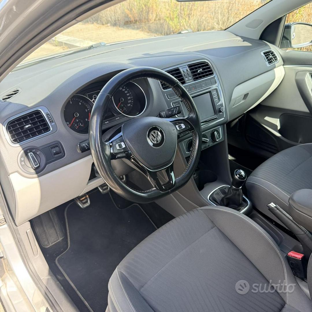 Volkswagen Polo 2015 photo 5