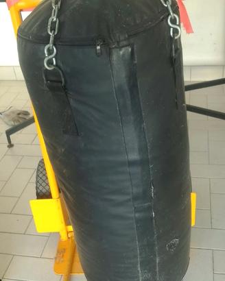 Sacco da boxe / kickboxing con catena