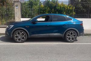 Renault Arkana 1.6 ibrid intense