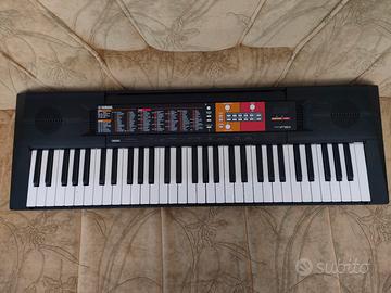 Yamaha F51 con Custodia ROKSAK