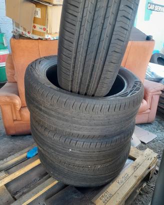 treno gomme stive 235/50R19 