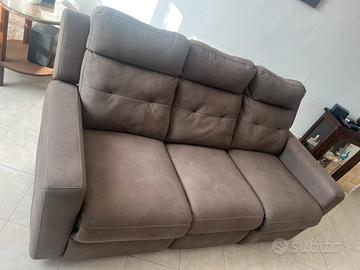 Divano eletteicco 3 posti