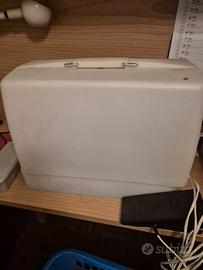 Macchina da cucire Necchi millepunti zig zag