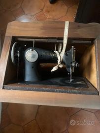 Macchina da cucire SILENTE