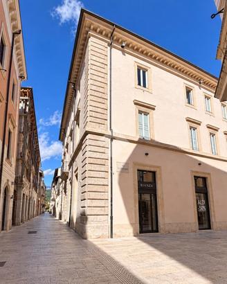 3 LOCALI A L'AQUILA