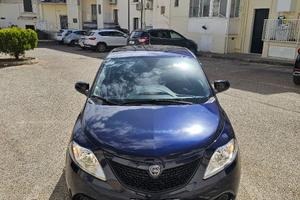Lancia Ypsilon 1.2 69 CV 5 porte Gold