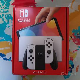 Nintendo Switch Oled Bianco+ accessori 