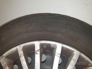 4 cerchi e pneumatici R16 invernali