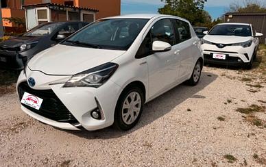 Toyota Yaris 1.5 Benz/Ibrida OK Neop. NO VINCOLO
