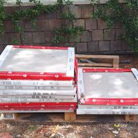 Pavimento giardino ancora imballato