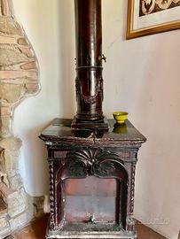 Stufa a Legna in terracotta smaltata fine ‘800